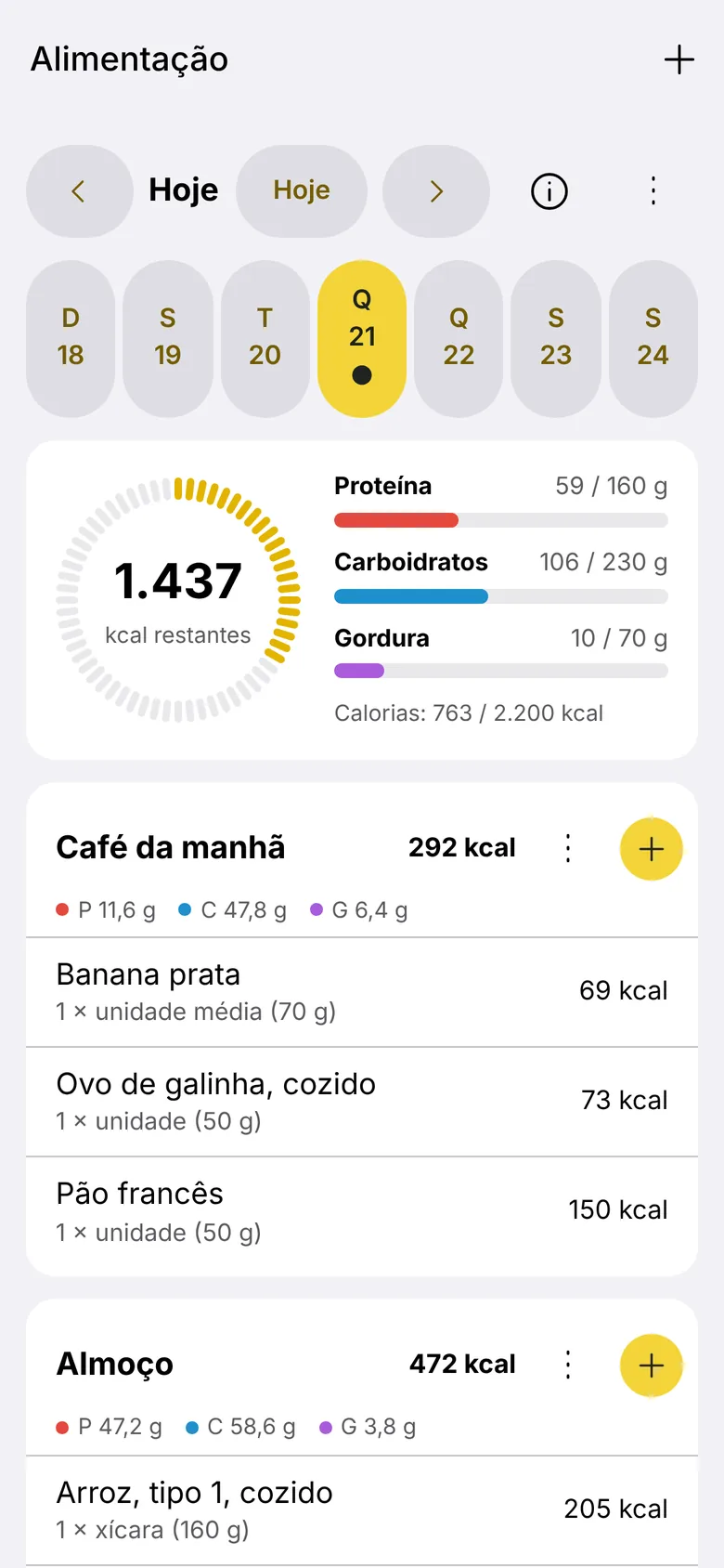 Kilo's food log for one day, in Portuguese: banana, boiled egg, French roll and rice, each with its calories